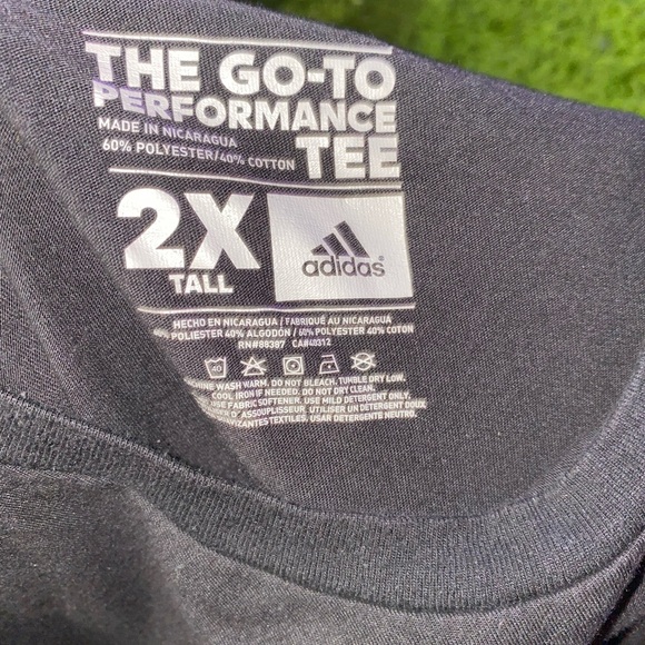 Adidas t shirt - Picture 4 of 9